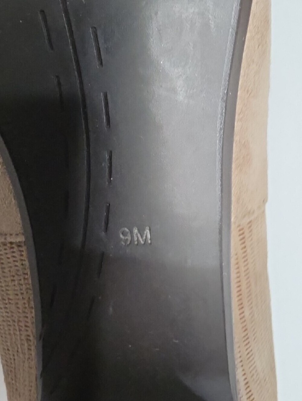 VANELi Military Suede Rounded-Toe Comfort Pumps - Size 9 - Picture 10 of 16